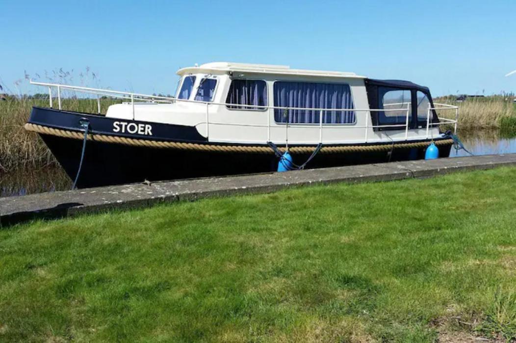 Hotel Boat Stoer - Inclusief Sloep Jutrijp Esterno foto