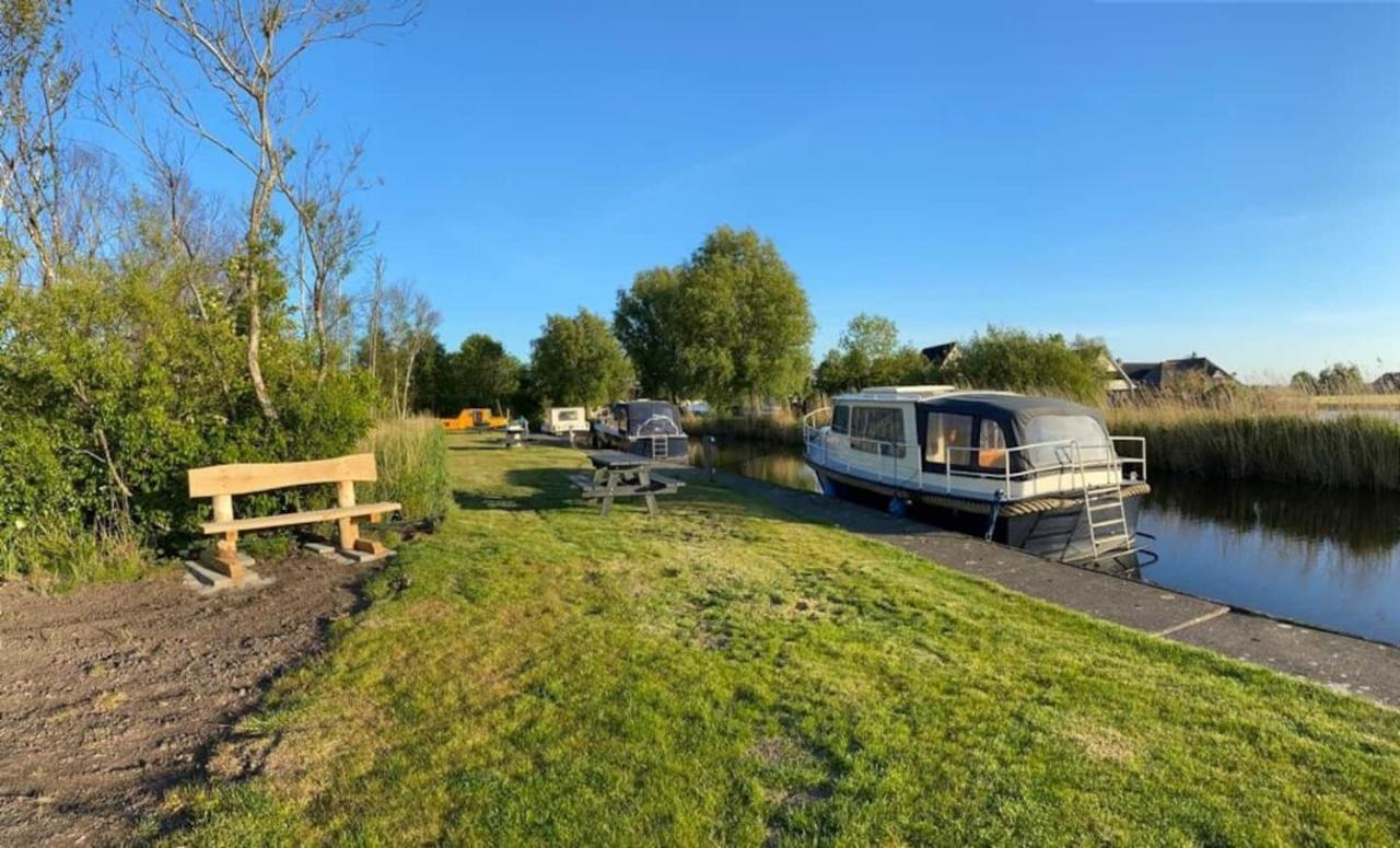 Hotel Boat Stoer - Inclusief Sloep Jutrijp Esterno foto
