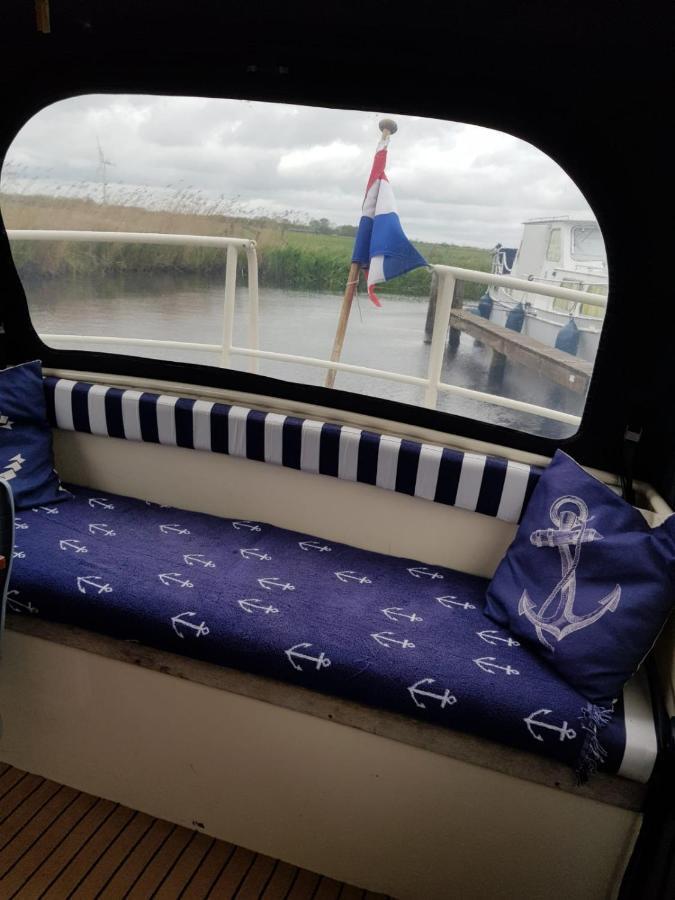 Hotel Boat Stoer - Inclusief Sloep Jutrijp Esterno foto