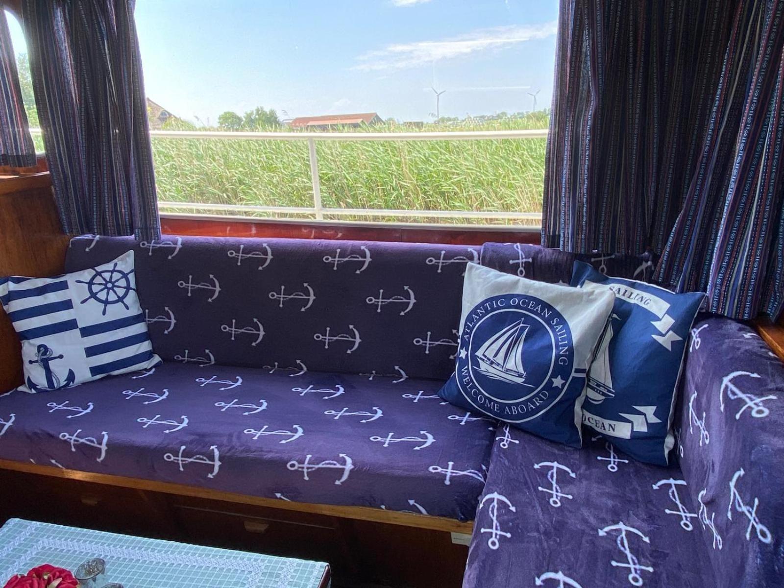 Hotel Boat Stoer - Inclusief Sloep Jutrijp Esterno foto